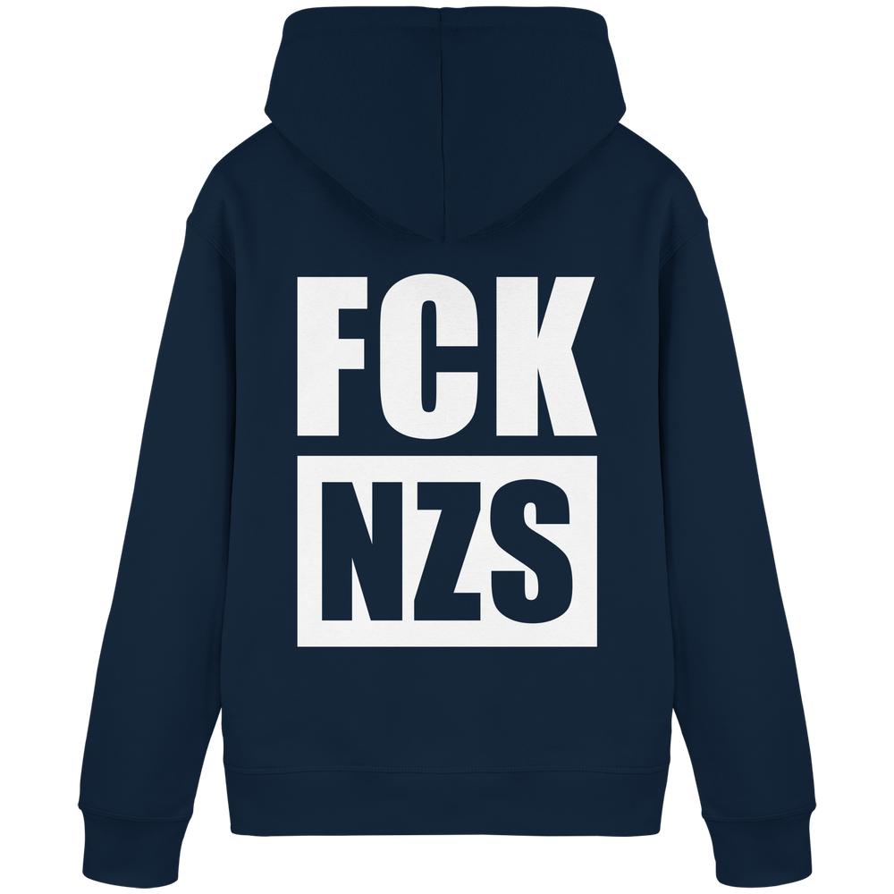 Veganes und nachhaltiges Hoodie von RUDE REBEL mit großem, weißem Anti-Nazi-Slogan FCK NZS auf dem Rücken, aus Bio-Baumwolle und recyceltem Polyester.