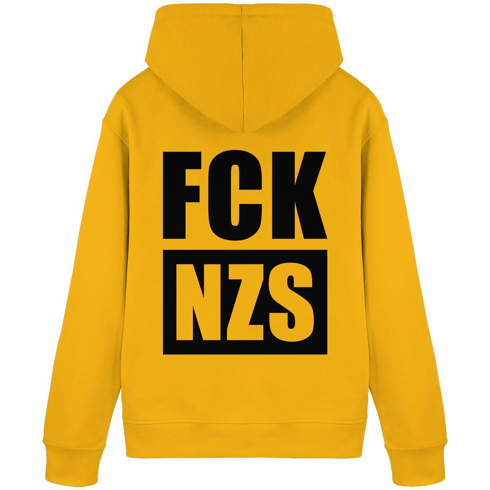 Rückansicht des Vegan und Bio Hoodie: FCK NZS in Senfgelb, mit Kapuze und schwarzem Print FCK NZS, aus Bio-Baumwolle und recyceltem Polyester.