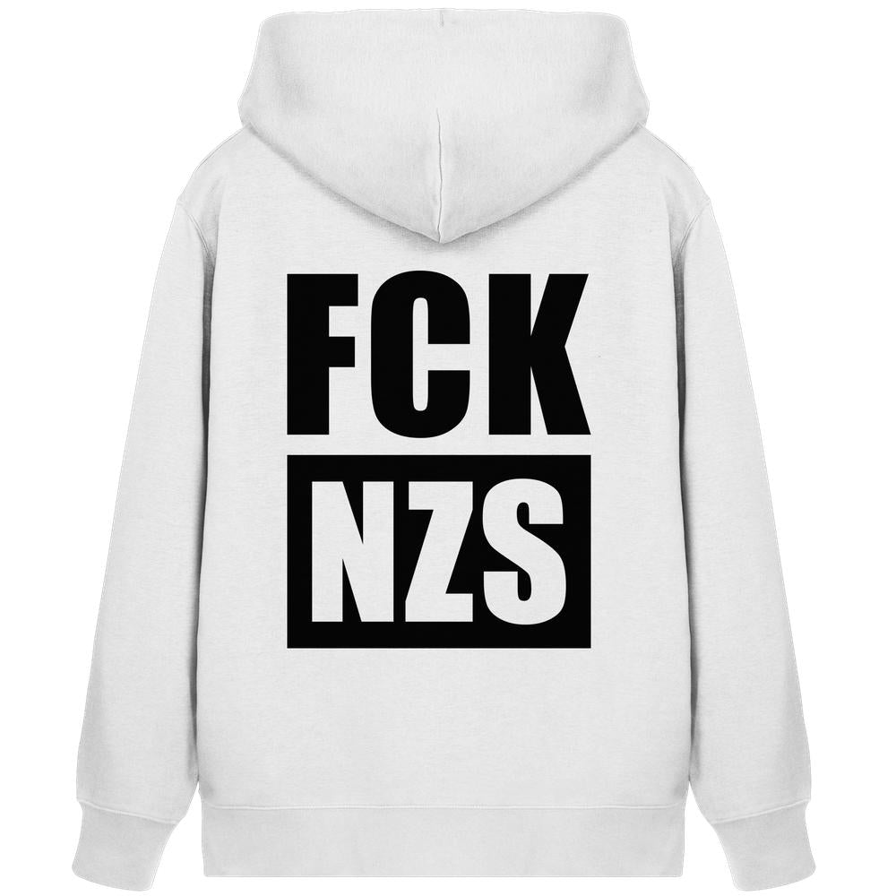 Vegan und Bio Zipper Hoodie: FCK NZS, weiß mit Kapuze, schwarzer Print FCK NZS auf Rücken, verdeckter Reißverschluss, Kängurutasche, aus Bio-Baumwolle und recyceltem Polyester.