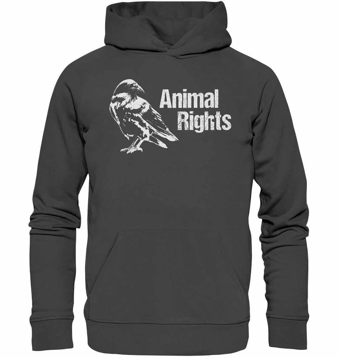 Grauer Hoodie mit Rabenmotiv, vegan und umweltfreundlich, aus Bio-Baumwolle und recyceltem Polyester, betont Tierrechte und Naturschutz.