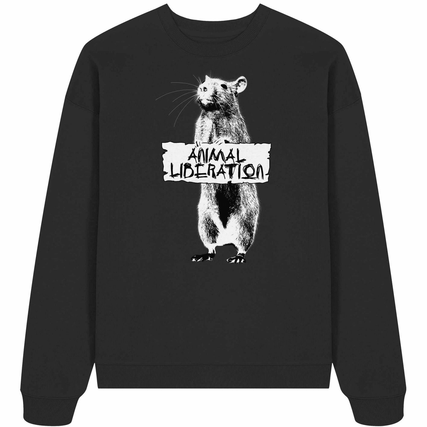 Vegan und Bio Oversized Sweatshirt: Rat for Animal Liberation, mit digitaler Collage eines Bären und Schild, inspiriert von Banksy's Street Art, aus 100% Bio-Baumwolle.