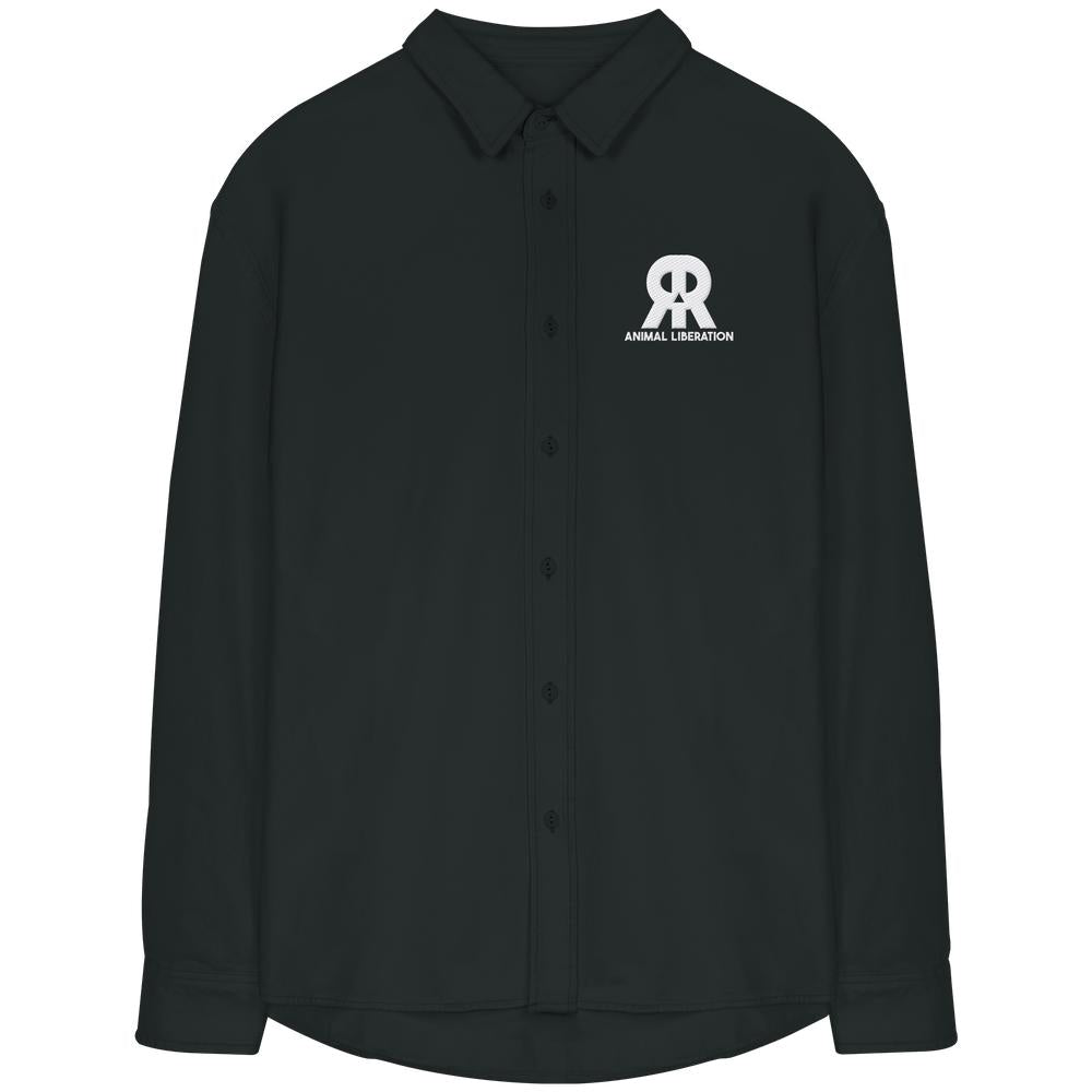 Vegan und Bio Hemd: RUDE REBEL Skull - Animal Liberation, schwarzes Langarmhemd mit Knopfleiste, weißem Logo und besticktem Totenkopf-Design aus Bio-Baumwolle.