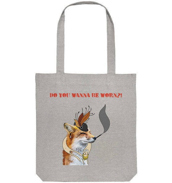 Vegan und Recycling Stofftasche mit Fuchs-Motiv, zeigt Fuchs mit Hut und Feder, ideal für nachhaltige Mode und Tierrechtsaktivismus von RUDE REBEL.