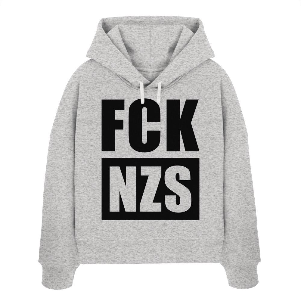 Vegan und Bio Crop Hoodie: FCK NZS, hellgrau mit schwarzem Anti-Nazi-Slogan, aus Bio-Baumwolle, doppellagige Kapuze, Regular Fit, rebellisches Design von RUDE REBEL.