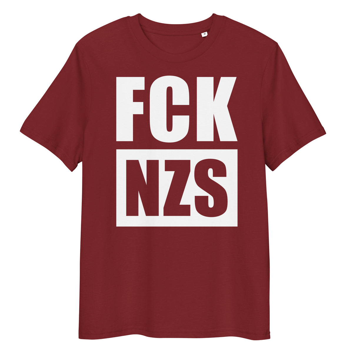 Burgundyfarbenes T-Shirt mit großem Aufdruck „FCK“ und „NZS“ in weißen Kästen