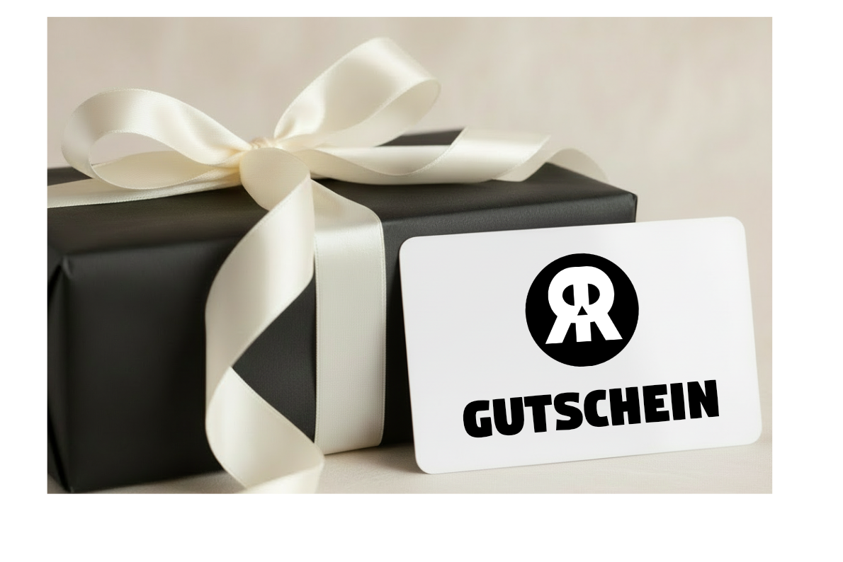 250€ Gutschein in schwarzer Geschenkbox mit weißem Satinband und Karte. Code per E-Mail, drei Jahre gültig, nicht mit Rabatten kombinierbar.
