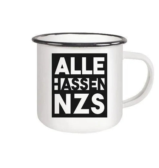 Weiße Emaille-Tasse mit schwarzem Rand und Aufdruck „ALLE HASSEN NZS“