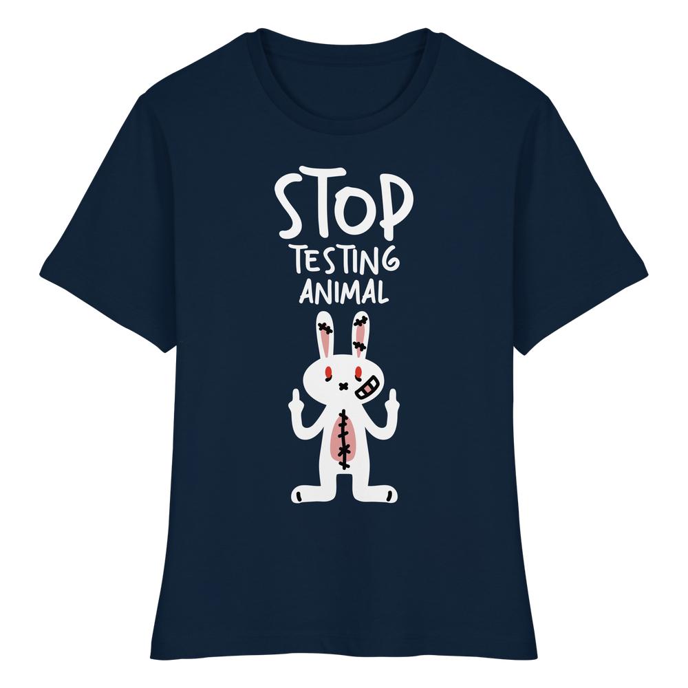 Dunkelblaues Damen-T-Shirt Vegan und Bio mit Aufdruck STOP TESTING ANIMAL, Cartoon-Hase mit roten Augen und Stichen zeigt Mittelfinger, rebellisches Design gegen Tierversuche.