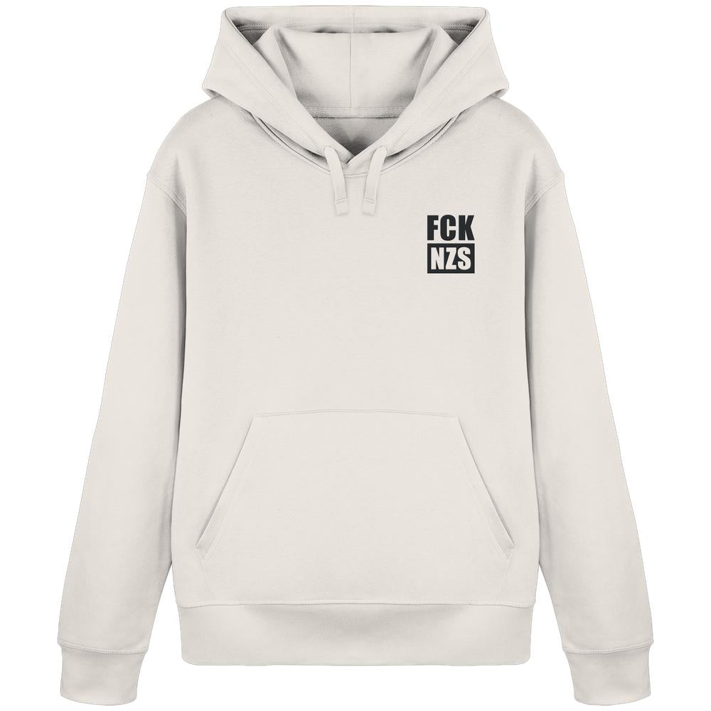 Vegan und Bio Hoodie bestickt: FCK NZS - Organic Basic Hoodie, cremefarben mit Kängurutasche und Kapuze, aus Bio-Baumwolle und recyceltem Polyester, rebellisches Design gegen Rechts.
