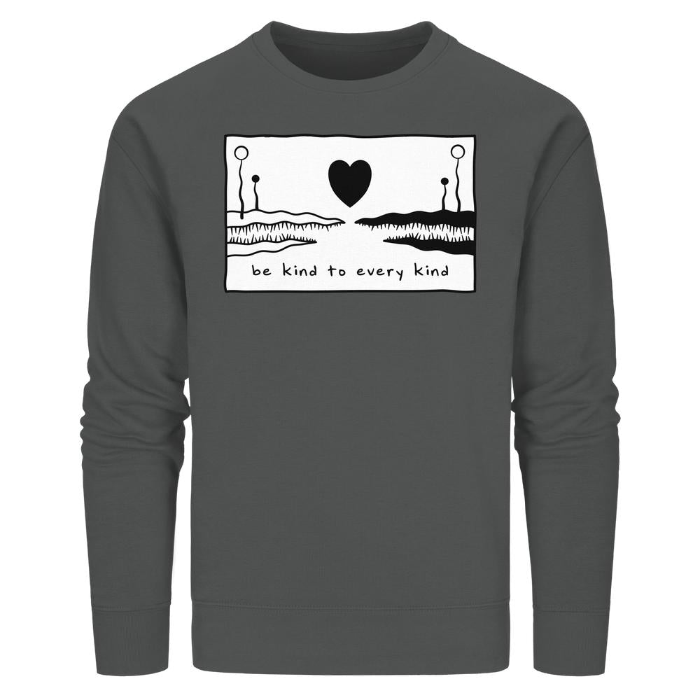 Vegan und Bio Unisex Sweatshirt mit weißem, handgezeichnetem Motiv: zwei abstrakte Formen, schwarzes Herz und Slogan „be kind to every kind“ auf Brust.