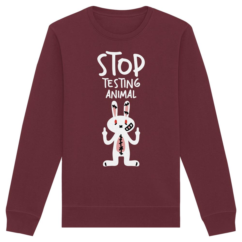 Unisex-Sweatshirt mit aufgedrucktem, stilisiertem, wütendem Cartoon-Hasen und dem Slogan STOP TESTING ANIMAL; protestiert gegen Tierversuche, aus Bio-Baumwolle und recyceltem Polyester.