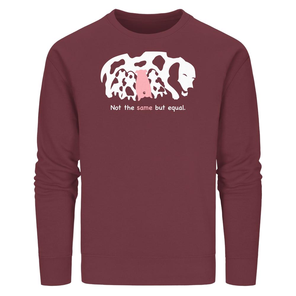 Vegan und Bio Unisex Sweatshirt: Animal equality mit Tiergrafik und Slogan Not the same but equal auf burgundy Crewneck, repräsentiert Tierrechte und vegane Botschaft.