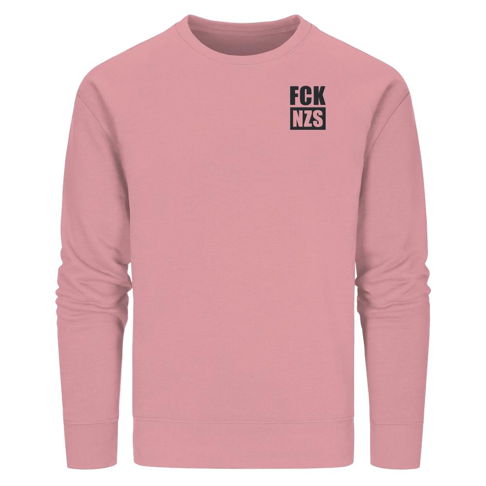 Vegan und Bio Sweatshirt bestickt: FCK NZS - Organic Basic Unisex Sweatshirt, hellrosa mit kleinem, schwarzem Schriftzug links auf der Brust, normaler Schnitt, Bio-Baumwolle und recyceltem Polyester.