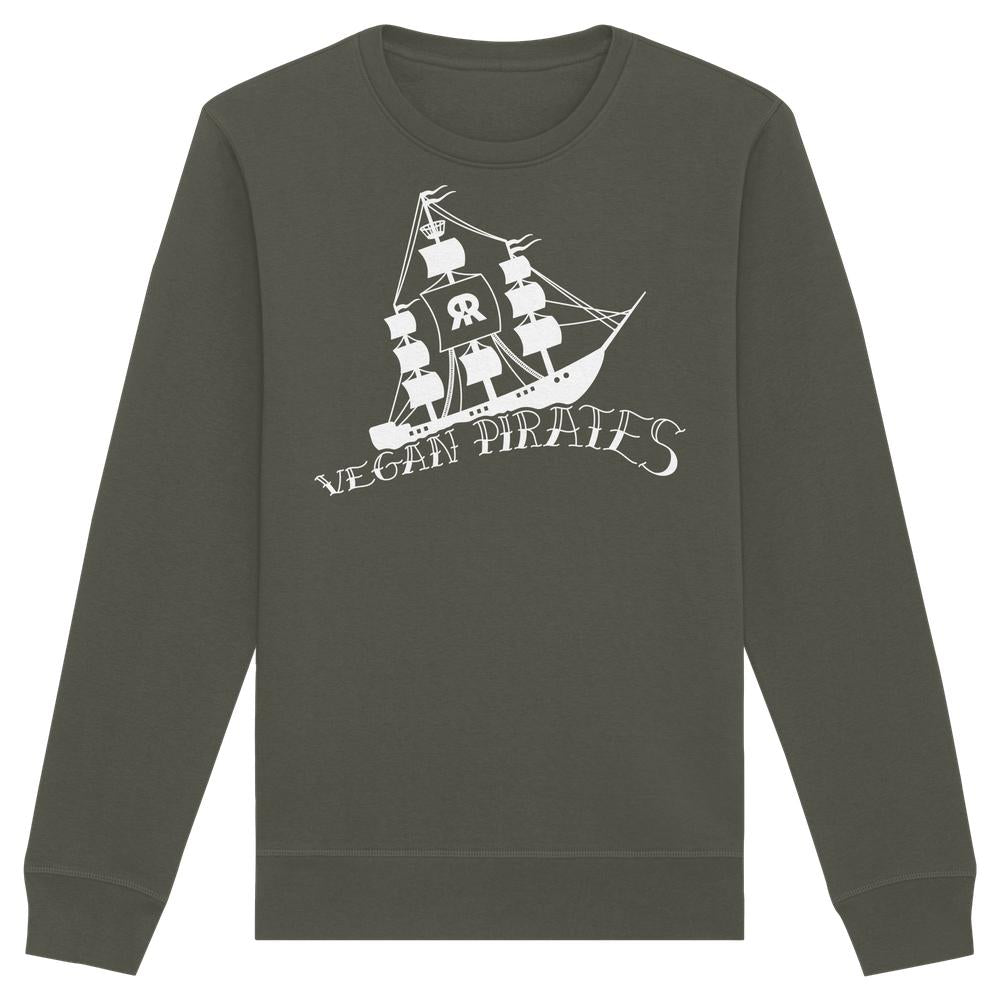 Dunkelolivfarbenes Unisex Sweatshirt mit Langarm und Crewneck, zeigt weißen Liniengrafik eines Piratenschiffs und Schriftzug VEGAN PIRATES. Material: Bio-Baumwolle, recyceltes Polyester.