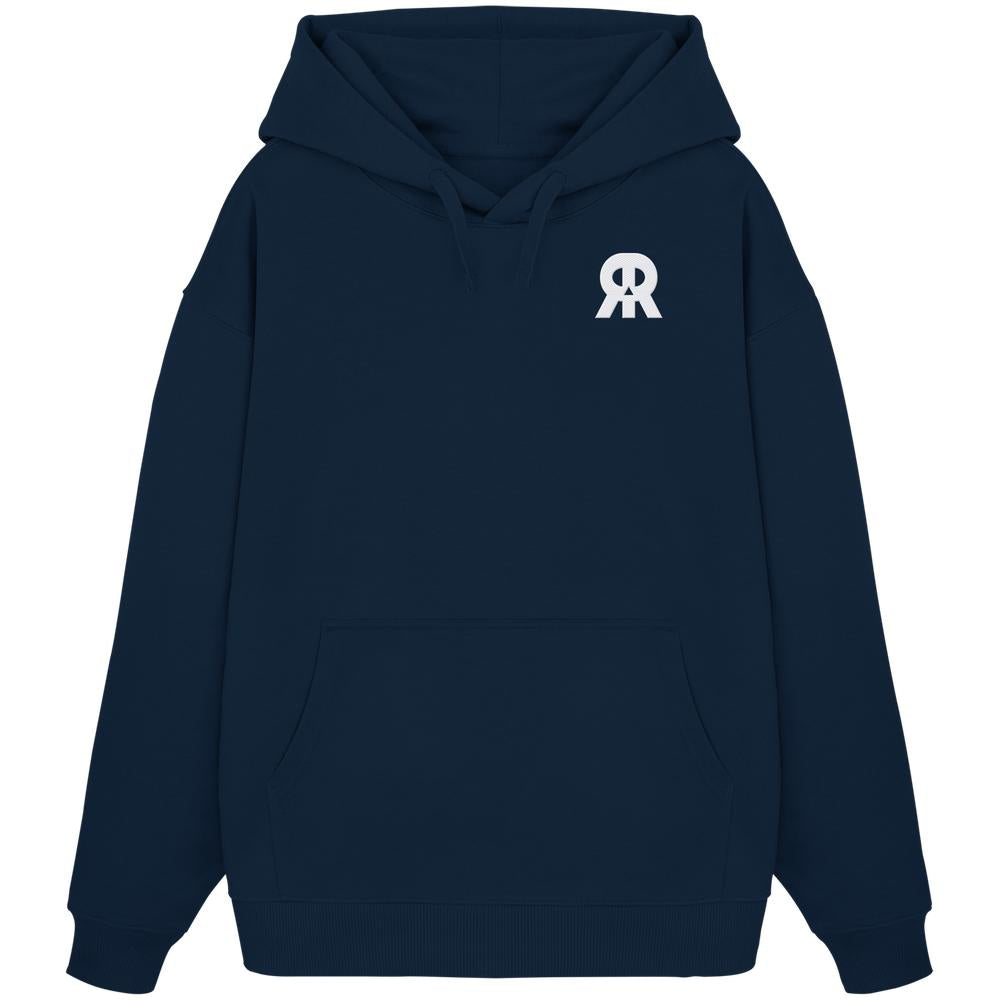Vegan und Bio Oversized Hoodie bestickt: RUDE REBEL Skull zeigt einen dunkelblauen Hoodie mit Kapuze, Kängurutasche und kleinem RR-Logo auf der linken Brust.