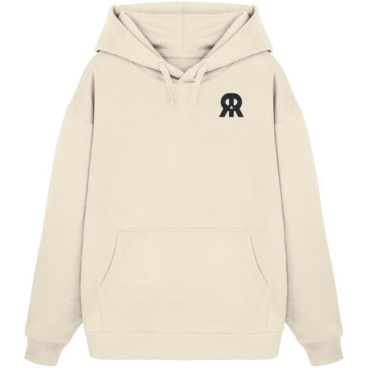 Vegan und Bio Oversized Hoodie bestickt: RUDE REBEL Skull, beige mit Kängurutasche, Kapuze und kleinem schwarzen Logo, 100% Bio-Baumwolle, rebellisches Design von RUDE REBEL.