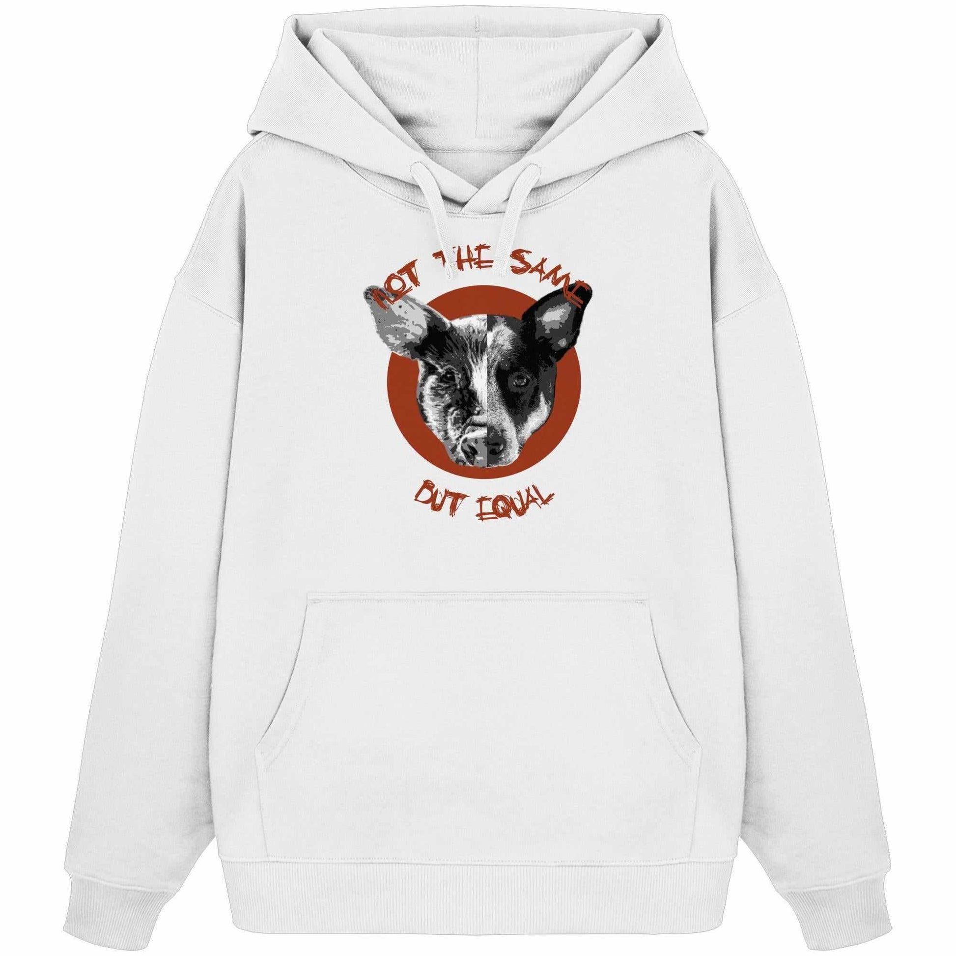 Vegan und Bio Oversized Hoodie mit Hund- und Schweincollage, thematisiert Tierrechte und Veganismus, aus 100% Bio-Baumwolle, rebellisches Design von RUDE REBEL.