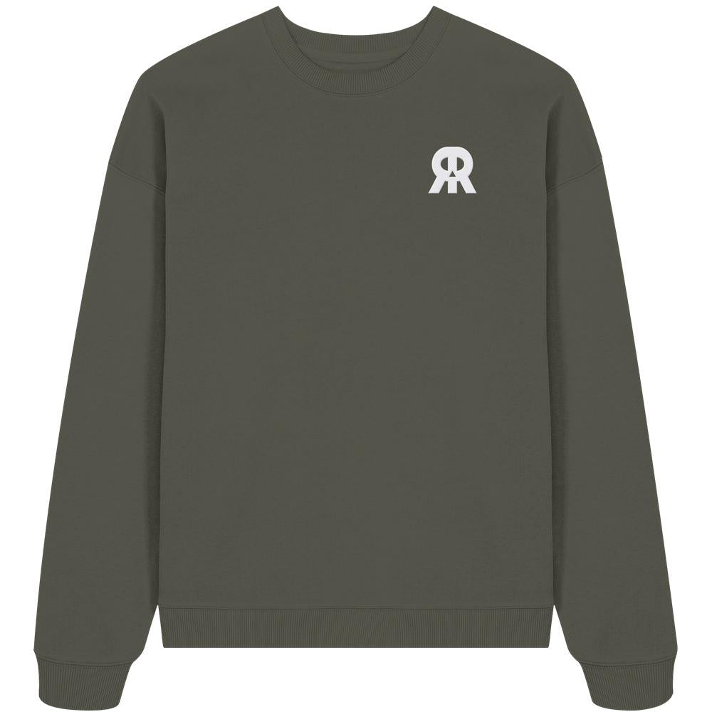 Vegan und Bio Oversized Sweatshirt bestickt: RUDE REBEL Skull, olive-grün, mit kleinem weißen Grafiklogo auf der Brust, aus 100% Bio-Baumwolle, oversized Schnitt.