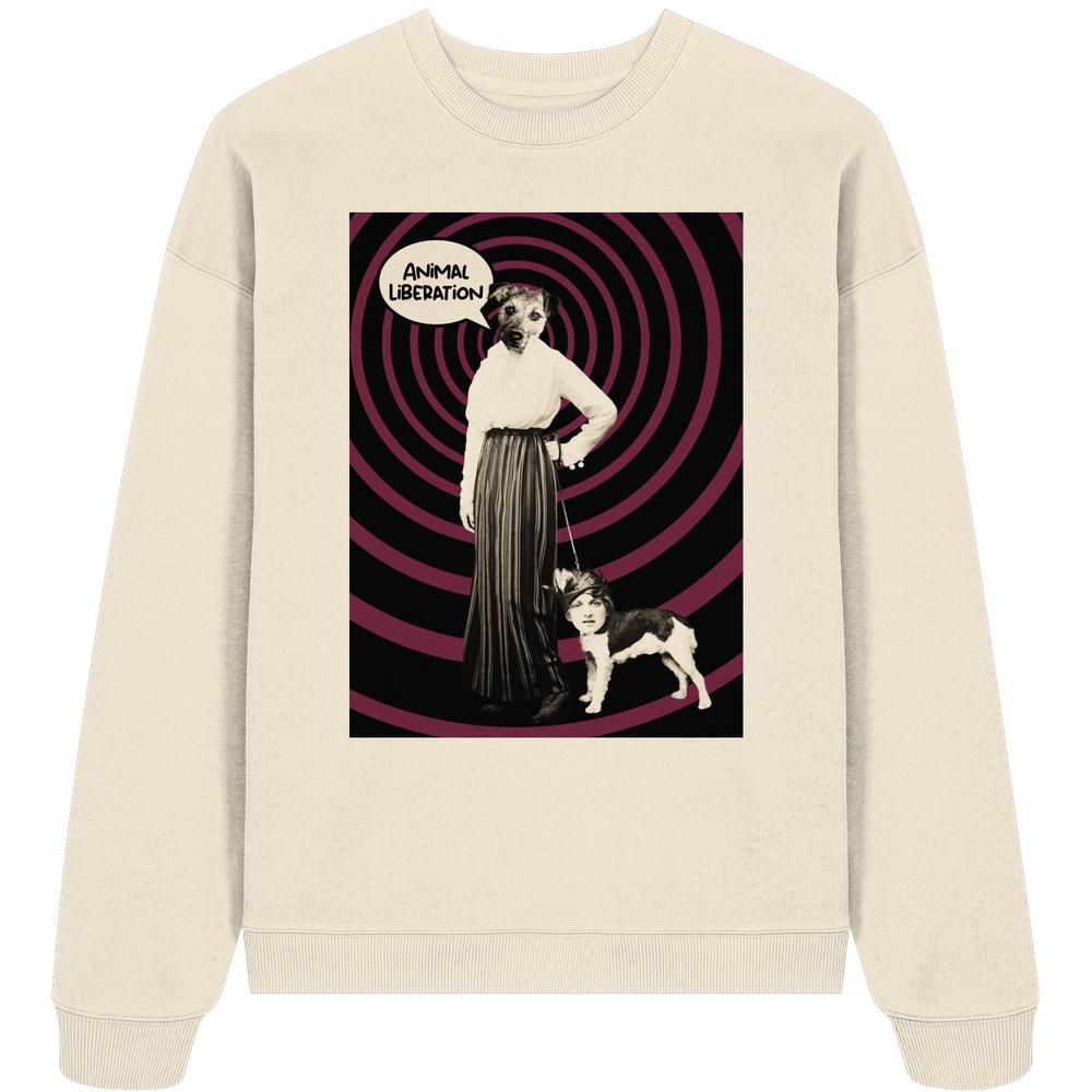 Oversized Sweatshirt Upside Down - Animal Liberation: Cremefarbene Baumwolle mit surrealem Druck, zeigt eine Figur mit Hundekopf und eine Mensch-Hund-Kombination, spiralförmiger Hintergrund.