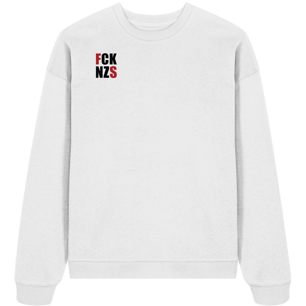 Vegan und Bio Oversized Sweatshirt: FCK NZS mit roten Highlights, aus 100% Bio-Baumwolle, zeigt rebellisches Design gegen Nazis, passend zur nachhaltigen Marke RUDE REBEL.