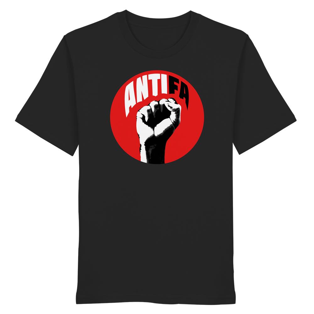 Schwarzes T-Shirt mit rotem Kreis und stilisierter Faust, „ANTIFA“-Schriftzug oben; Unisex-Design aus Bio-Baumwolle, symbolisiert den Kampf gegen Rechts.