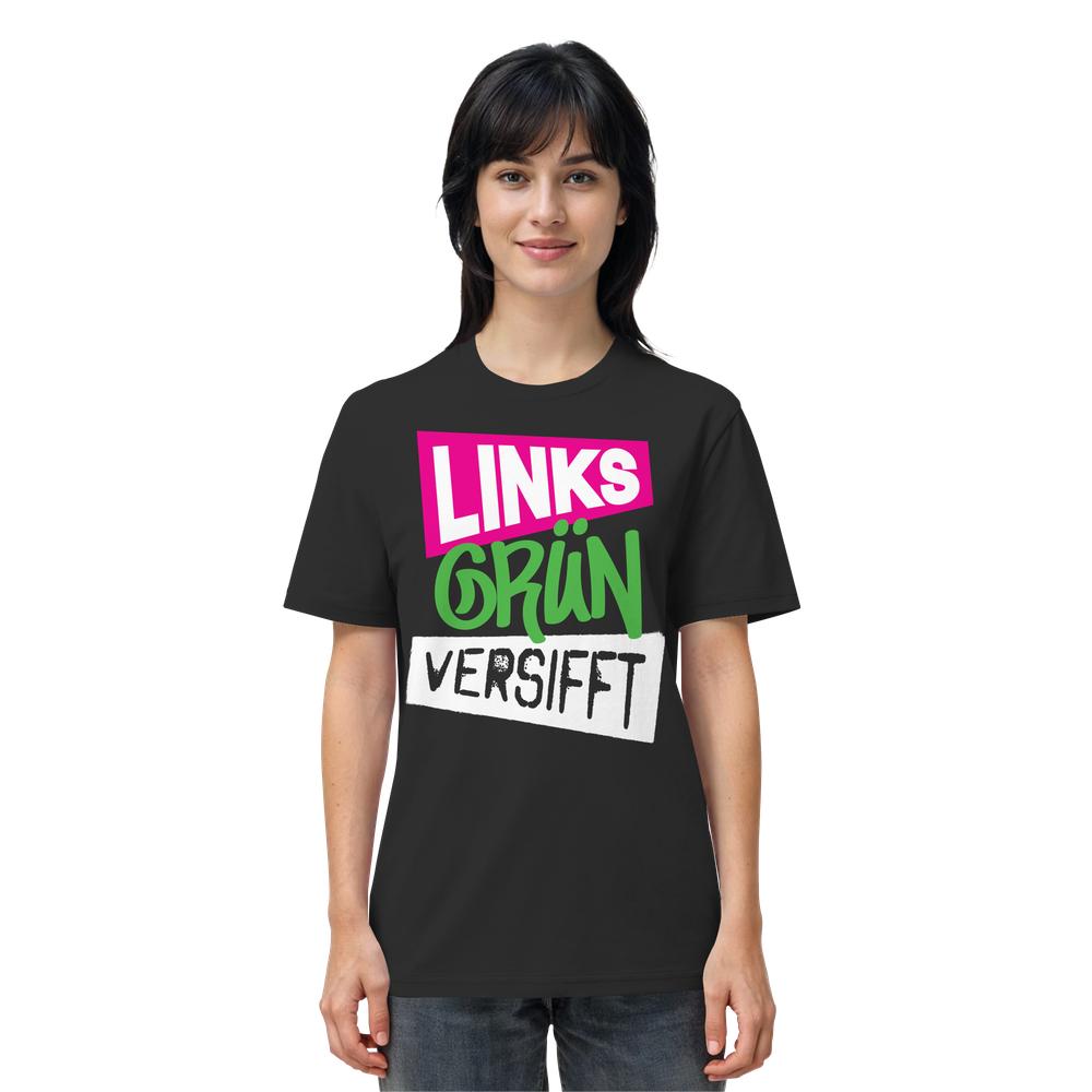 Junge Frau trägt ein RUDE REBEL Bio-Baumwollshirt mit dem Aufdruck LINKS GRÜN VERSIFFT, das vegane und nachhaltige Werte sowie rebellisches Design verkörpert.