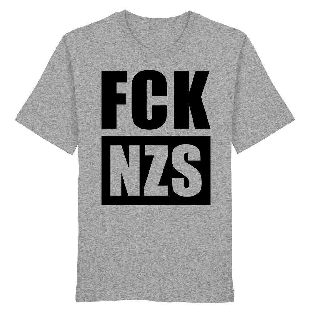 Vegan und Bio Unisex Shirt: FCK NZS, hellgrau, mit schwarzem, stencil-artigem Slogan FCK NZS auf der Vorderseite. 100 % Bio-Baumwolle, normale Passform.