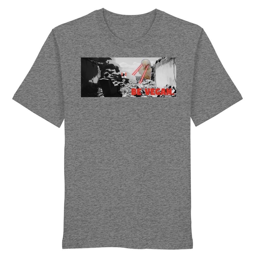 Heather-graues T-Shirt mit BE VEGAN! Grafik, veganes Design: Person in Ruine, riesiger Katzenkopf mit Laseraugen. 100% Bio-Baumwolle, normale Passform.
