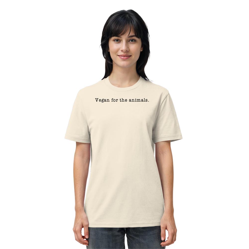 Frau trägt ein Vegan und Bio Unisex Shirt: Minimalism Design - Vegan for the animals. aus 100 % Bio-Baumwolle von RUDE REBEL, betont vegane Werte und Tierrechte.