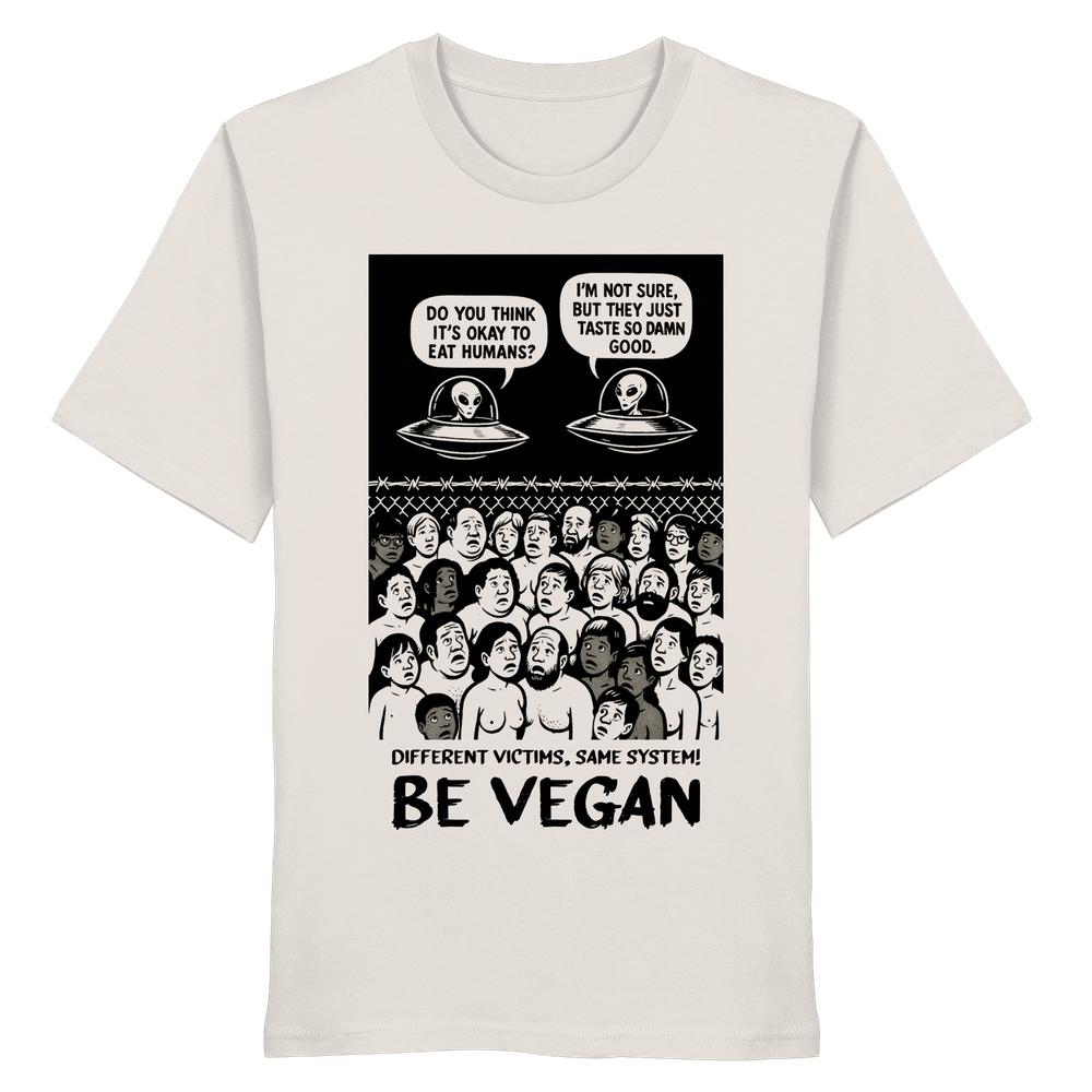 Vegan und Bio Unisex Shirt: Alien Invasion - BE VEGAN! zeigt satirische UFO-Szene und vegane Botschaft. 100 % Bio-Baumwolle, normale Passform, rebellisches Design von RUDE REBEL.