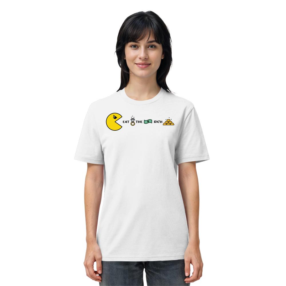Person trägt ein veganes und biologisches Unisex-Shirt mit Pac-Man-inspiriertem Eat the Rich-Design, bestehend aus Grafik und Text auf der Brust.