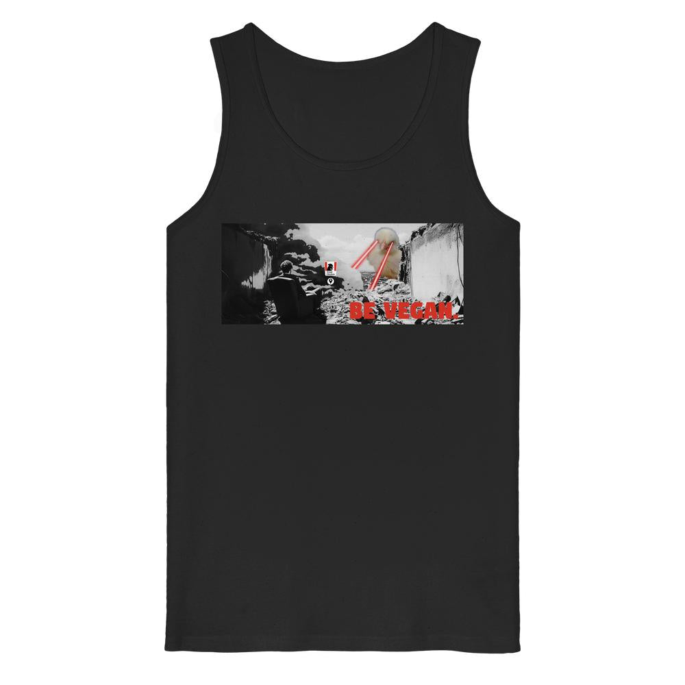 Vegan und Bio Tank-Top: BE VEGAN. - Angry bird mit post-apokalyptischem Design, zeigt sitzende Figur und riesigen Kükenkopf mit Laserblick, veganer Botschaft in Rot.