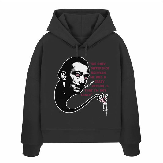 Vegan und Bio Crop Hoodie: Crazy Dali mit surrealistischem Gesichtsgrafik und pinkem Text, aus 100% Bio-Baumwolle, mit Kapuze und abfallenden Schultern.