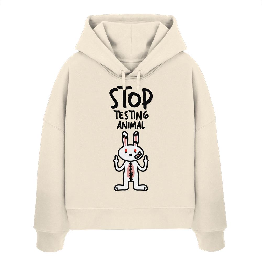 Vegan und Bio Crop Hoodie Angry Rabbit - Animal Rights mit Anti-Tierversuchs-Design: Cartoonhase mit Stichen und Wunden, hebt beide Mittelfinger, Statement STOP TESTING ANIMAL.