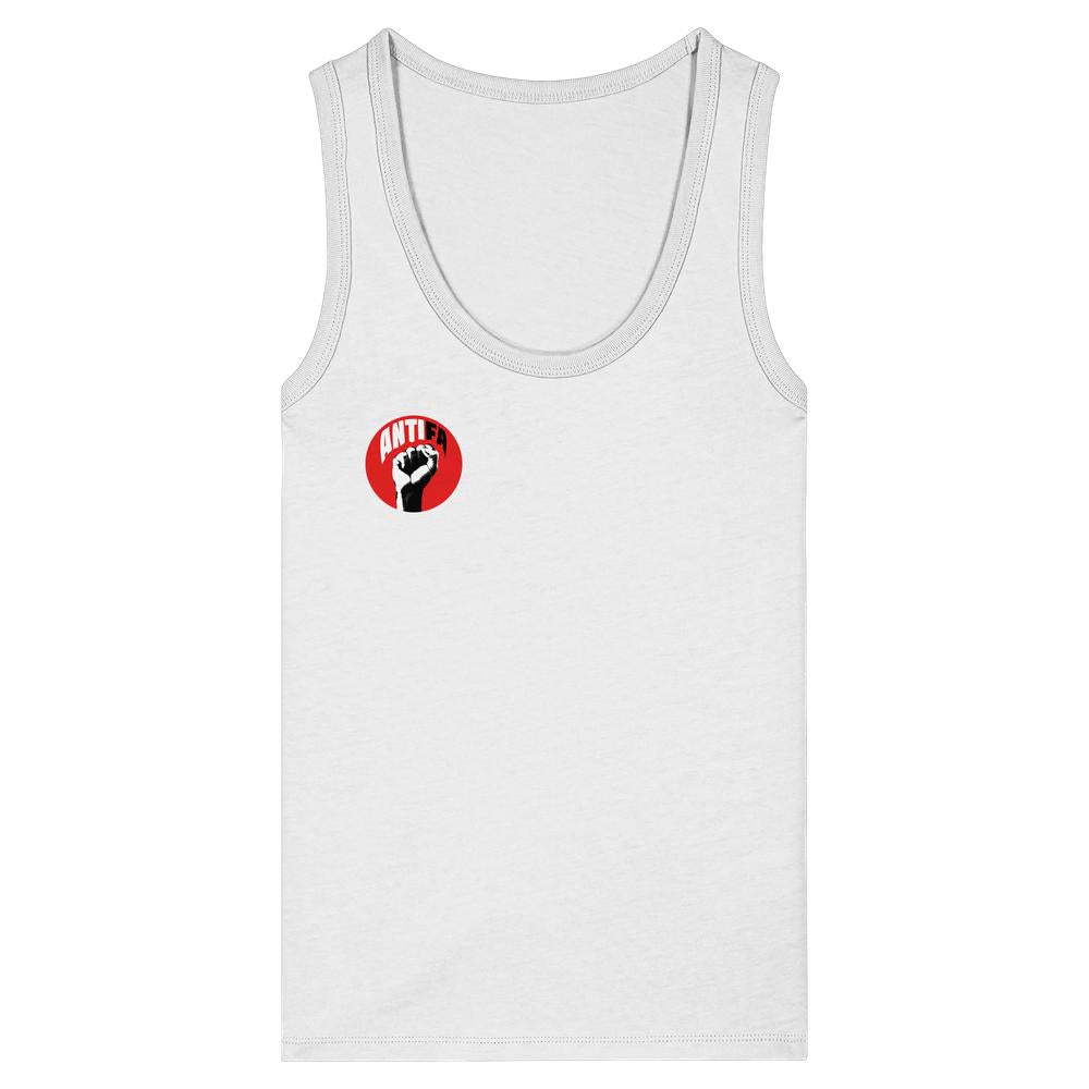 Ärmelloses, eng anliegendes Bio-Baumwoll-Tanktop mit rotem Antifa-Patch auf der Brust, symbolisiert Widerstand gegen Rechts, von RUDE REBEL.
