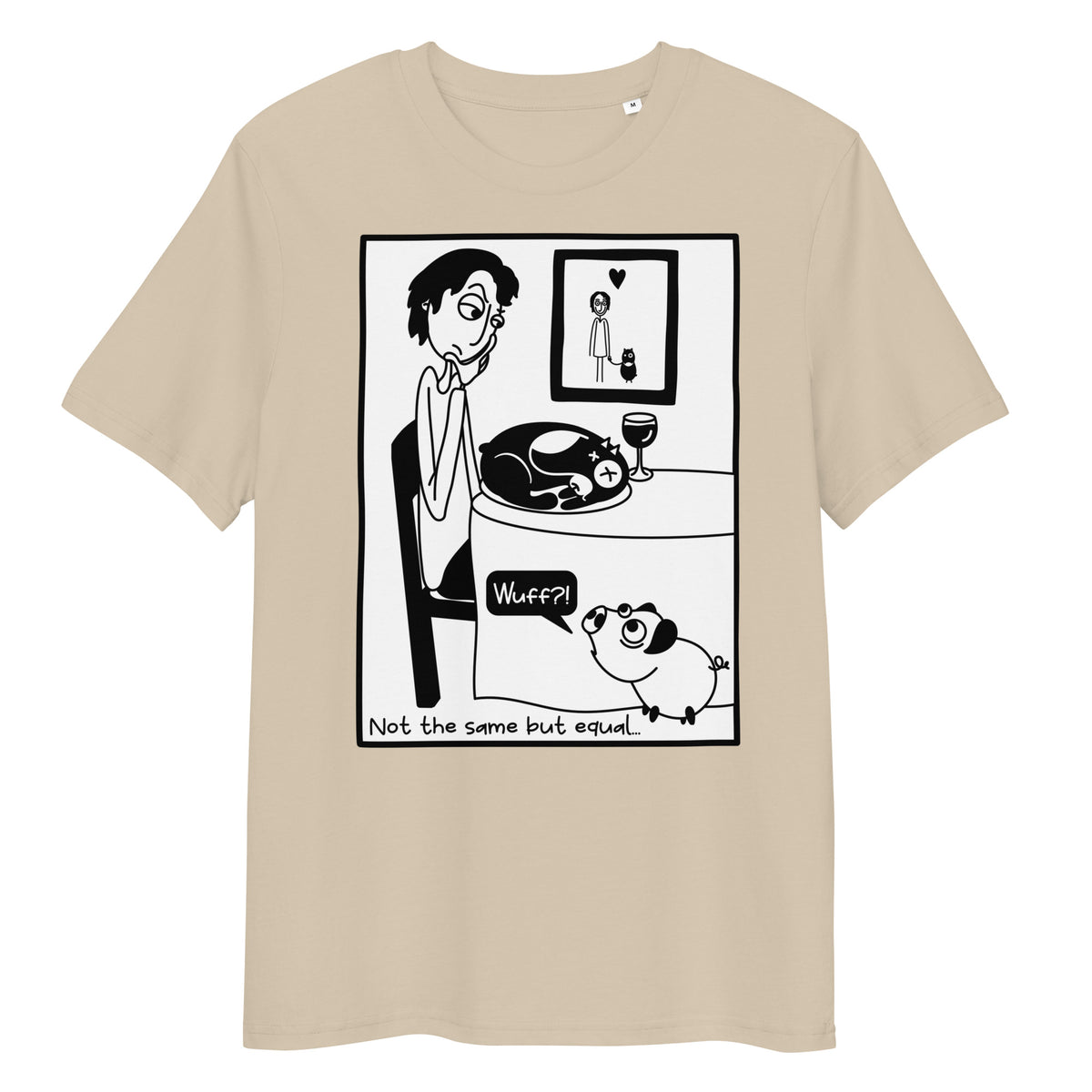 Beiges Bio-Baumwoll-T-Shirt mit Comic-Print: Mensch und Schwein am Tisch mit dem Text Not the same but equal.