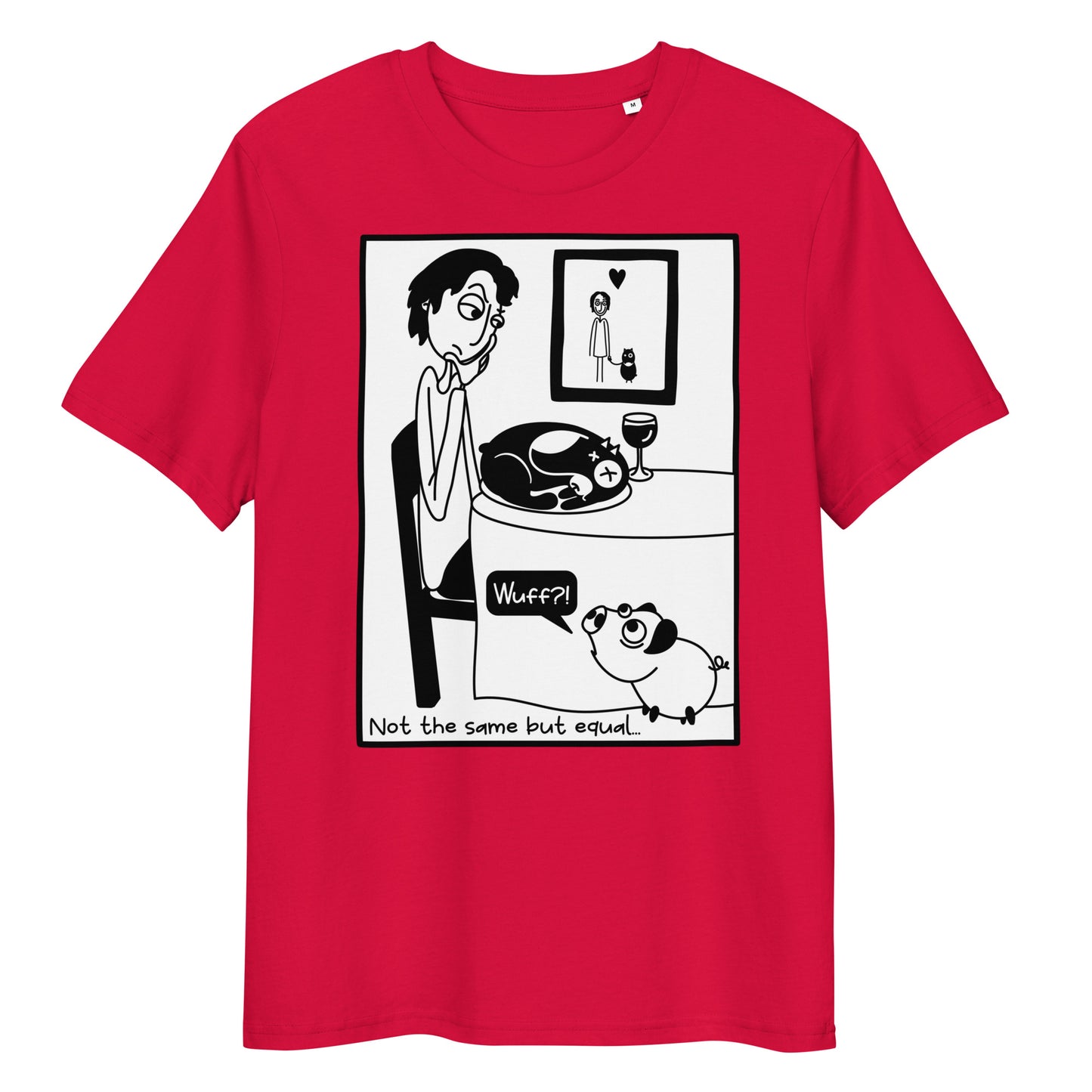 Rotes Bio-Baumwoll-T-Shirt mit Comic-Print: Ein Mensch am Tisch und ein Schweinchen mit dem Text Not the same but equal.