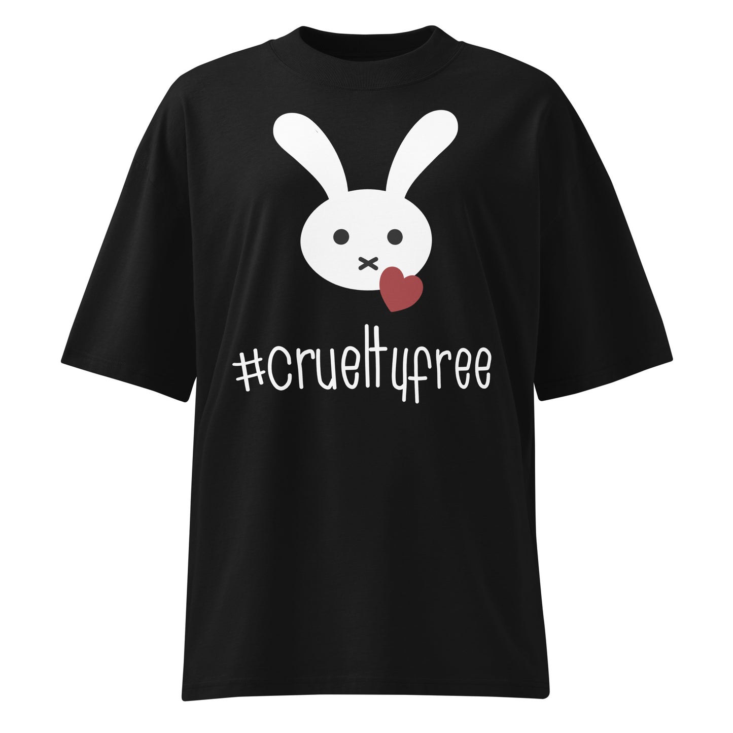 Schwarzes Bio-Baumwoll-Shirt im Oversized-Schnitt mit weißem Hasen-Motiv, rotem Herz und #crueltyfree Schriftzug.