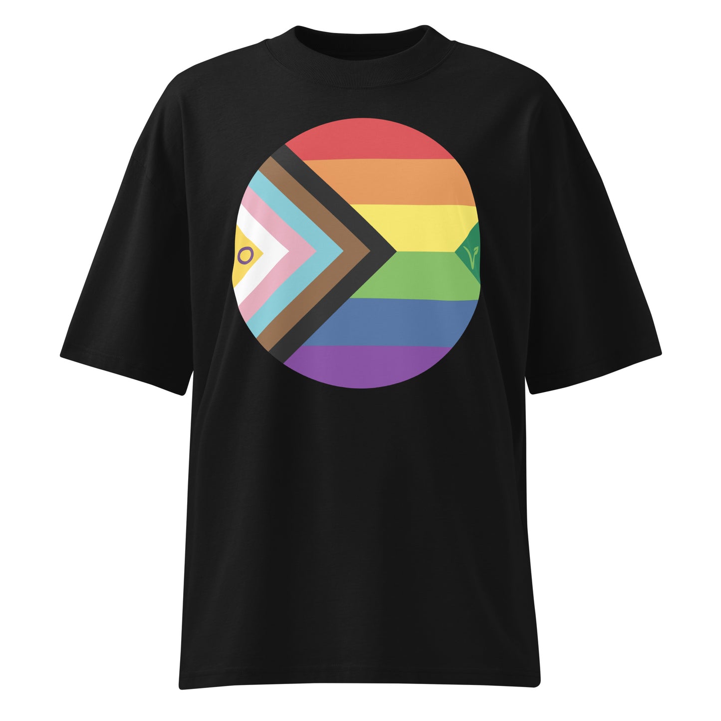 Schwarzes Oversized-Shirt aus Bio-Baumwolle mit rundem LGBTQAI+ Pride-Print und veganem Symbol auf der Brust.