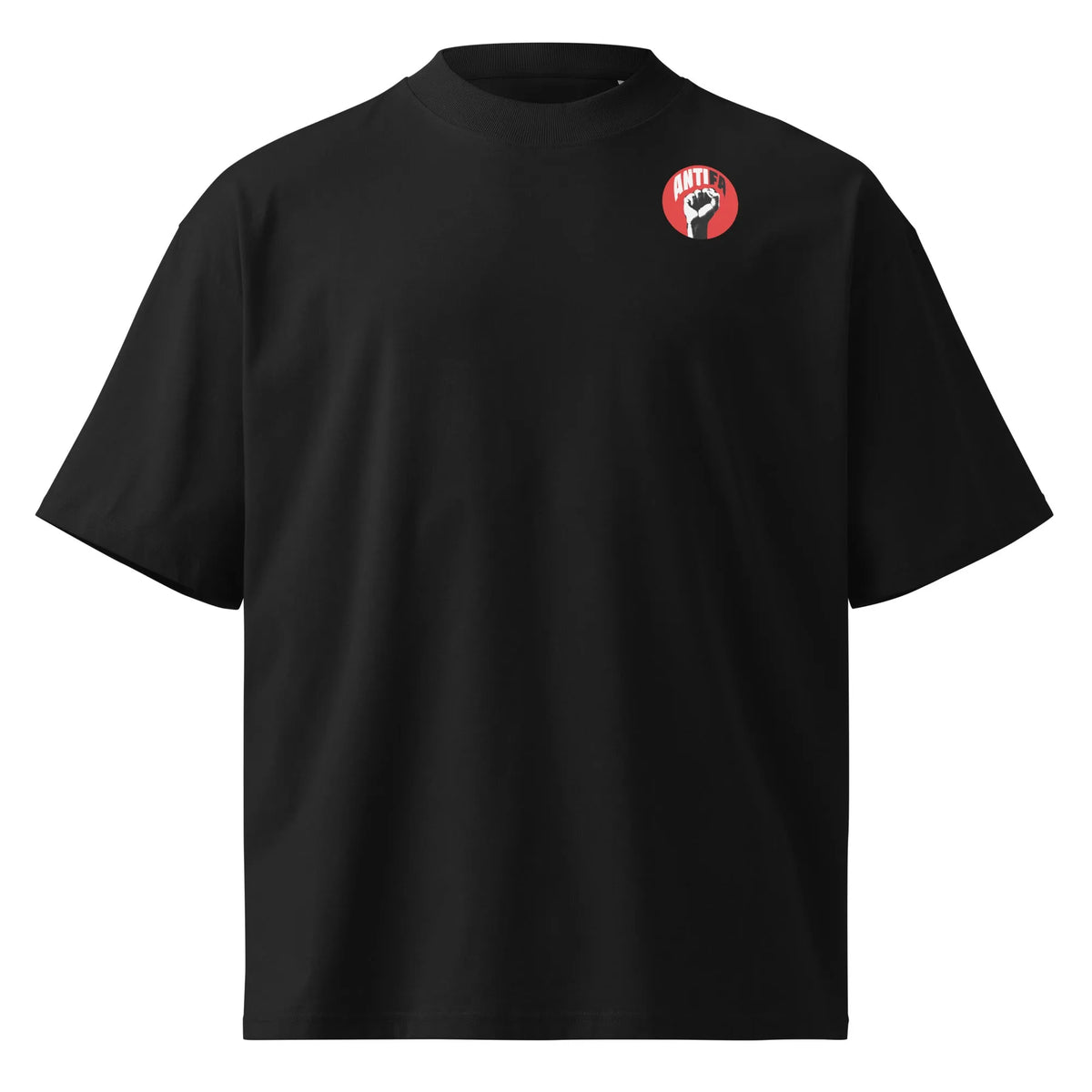 Oversize-Shirt in Schwarz mit rundem ANTIFA-Logo auf der Brust, Kurzarm