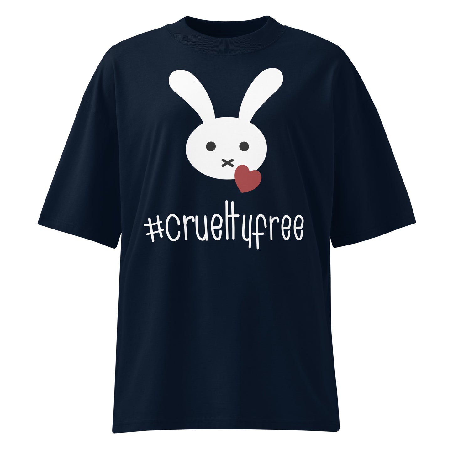 Dunkelblaues Bio-Baumwoll-Shirt im Oversized-Schnitt mit weißem Hasen-Motiv, rotem Herz und #crueltyfree Schriftzug.