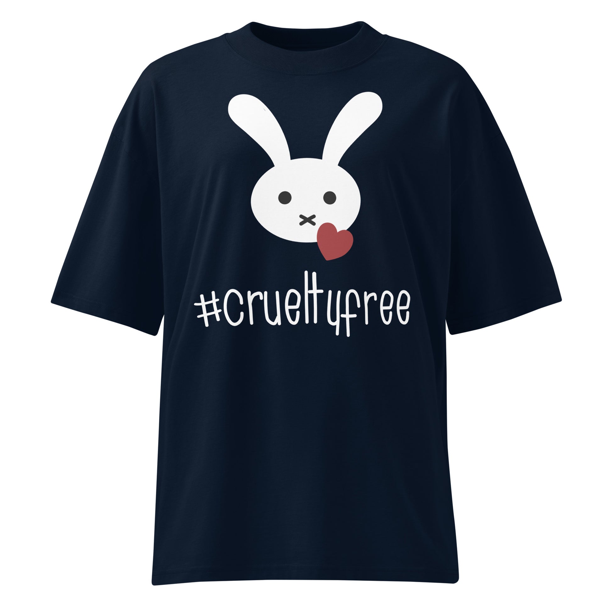 Dunkelblaues Bio-Baumwoll-Shirt im Oversized-Schnitt mit weißem Hasen-Motiv, rotem Herz und #crueltyfree Schriftzug.