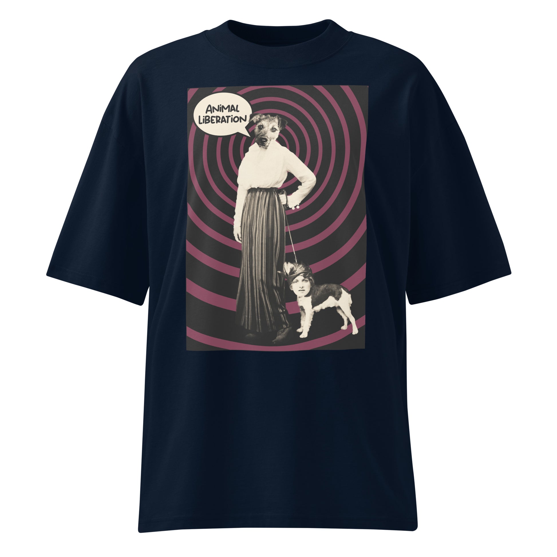 Dunkelblaues Oversized Bio-Baumwollshirt mit Ladydog Animal Liberation Grafikprint und gesenkten Schultern.