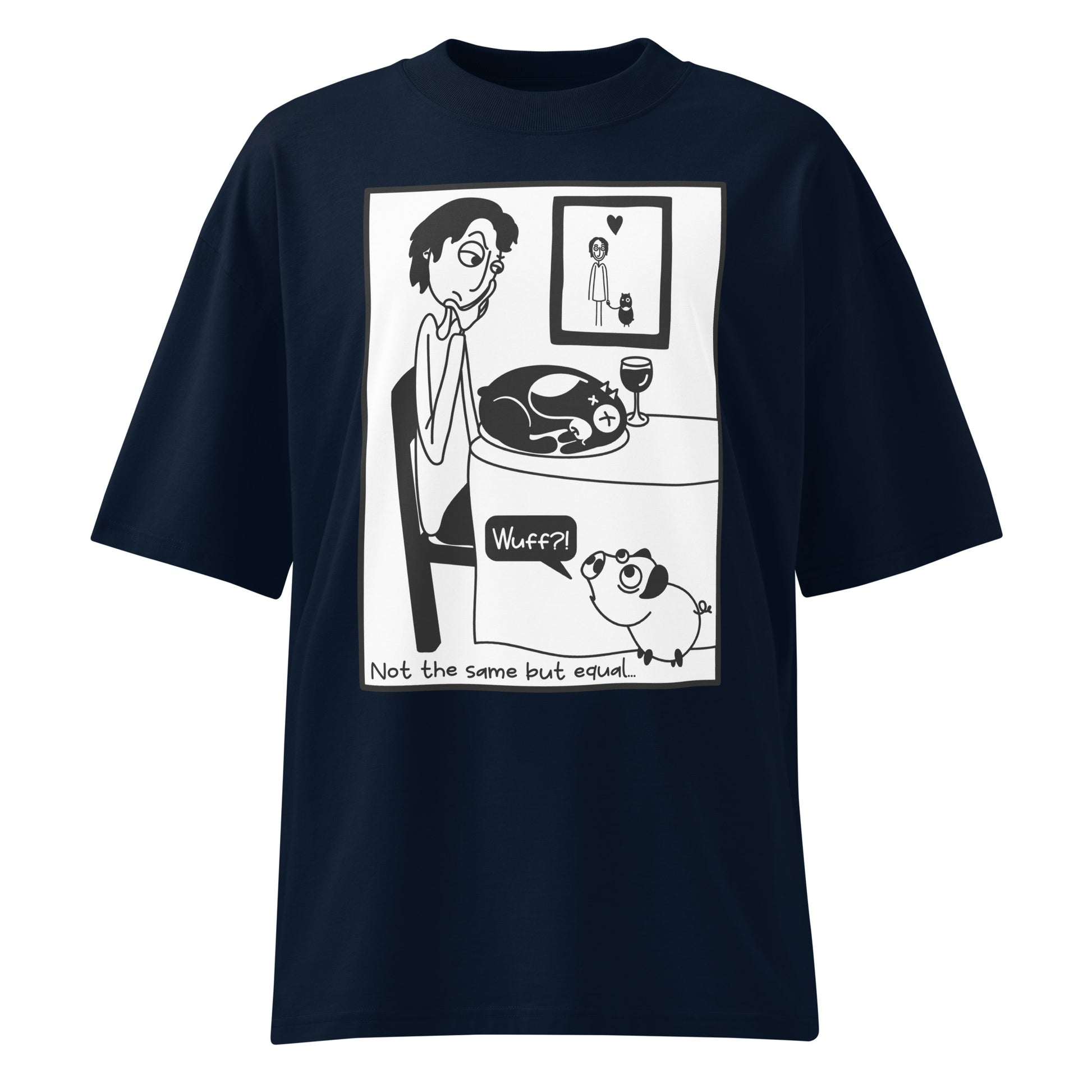 Dunkelblaues Bio-Baumwoll Oversized-Shirt mit Pigdog-Comic-Print und dem Schriftzug Not the same but equal.