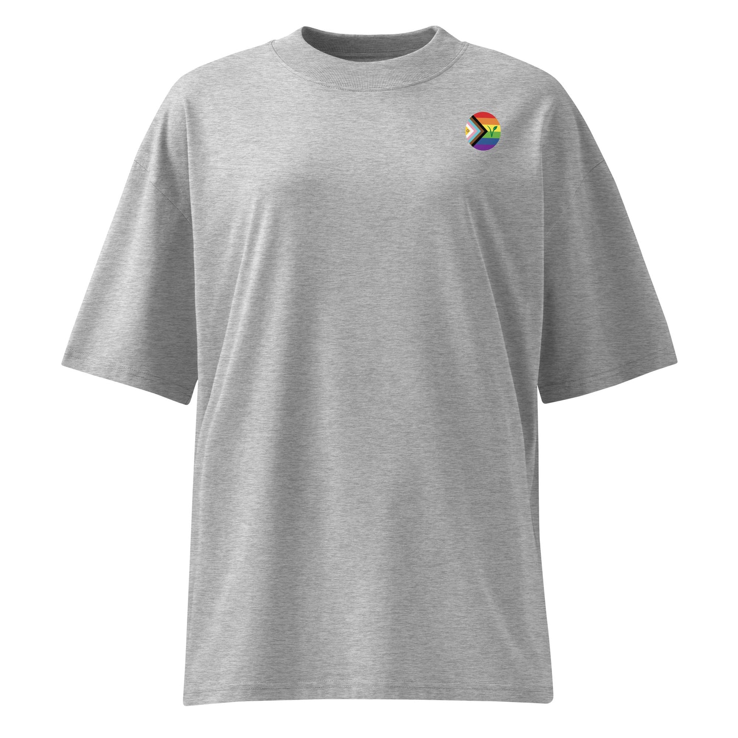 Graues Oversized-T-Shirt aus Bio-Baumwolle mit kleinem LGBTQAI+ und Vegan-Symbol als Brustaufdruck.