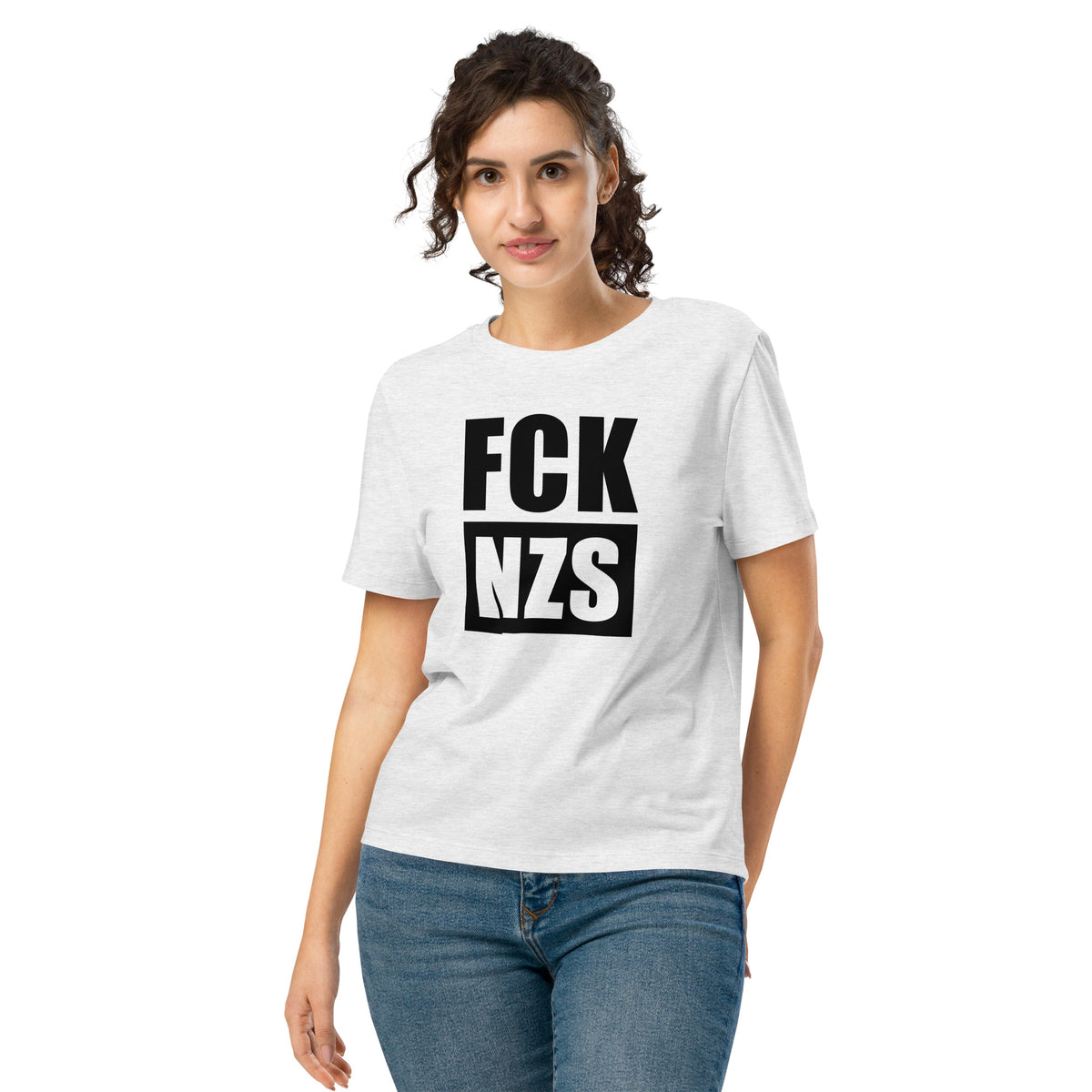 Damen-T-Shirt aus hellgrauem Stoff mit großem FCK NZS Druck auf der Vorderseite